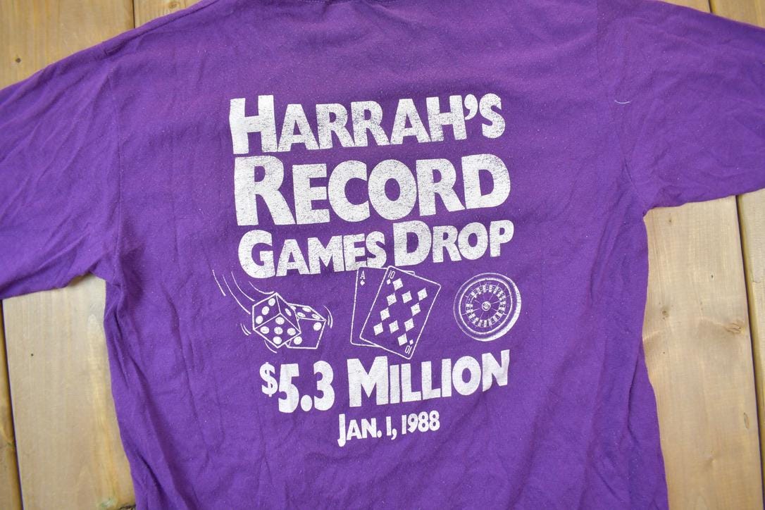 Vintage 1980s Harrah's Hotel & Casino Souvenir Travel T-Shirt