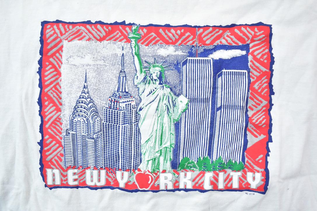 Vintage 1990s New York City Statue Of Liberty Souvenir T-Shirt