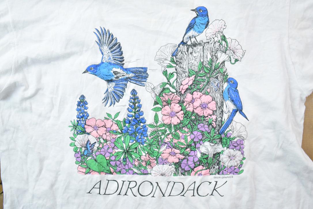 Vintage 1990s Adirondack Floral Multi Blue Bird Theme Graphic T-Shirt