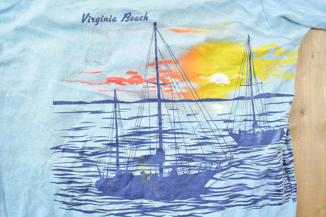 Vintage 1990s Virginia Beach Souvenir T-Shirt