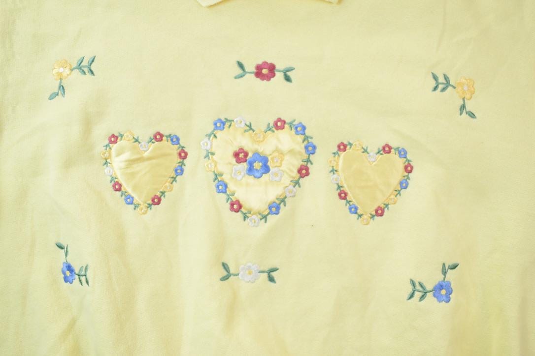 Vintage 1990s Double Collar Floral Design Cute Crewneck Sweater