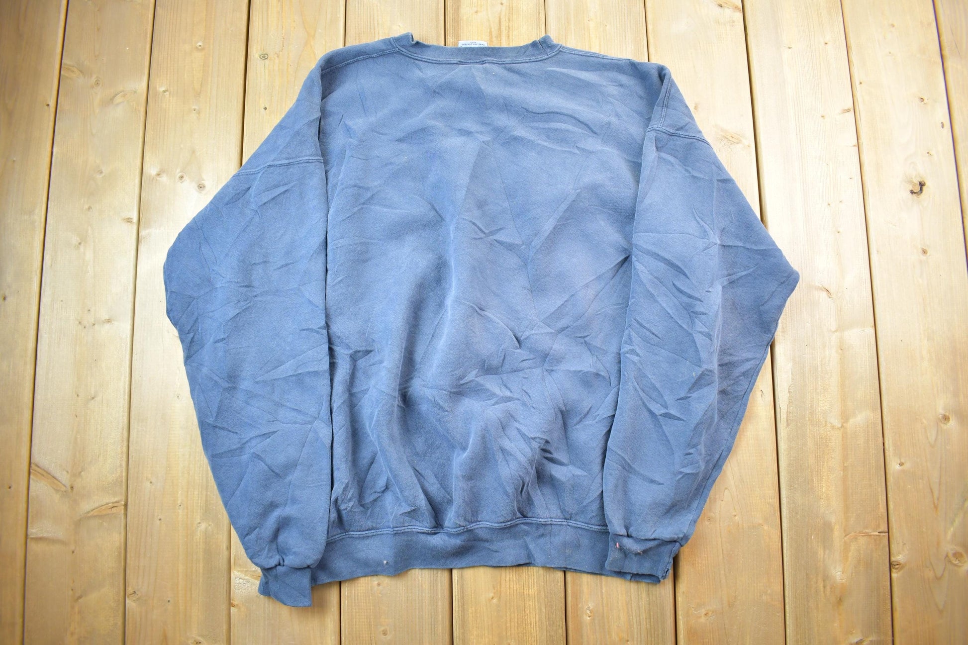 Vintage 1990s Oarsman Macalester College Alumni Collegiate Crewneck