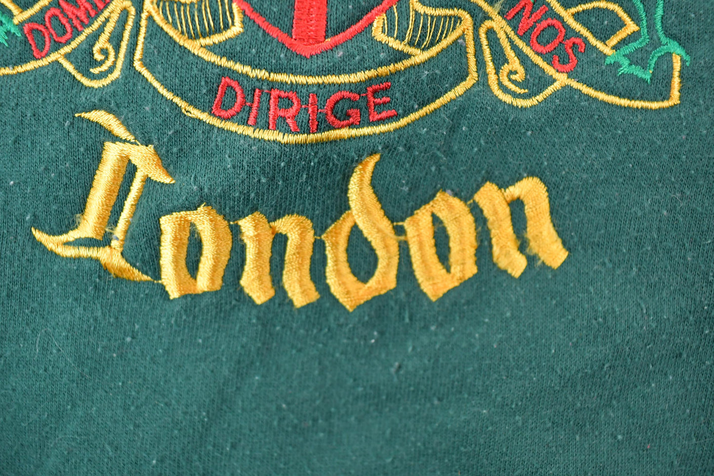 Vintage 1990s City of London Embroidered Churchill Crewneck Sweatshirt