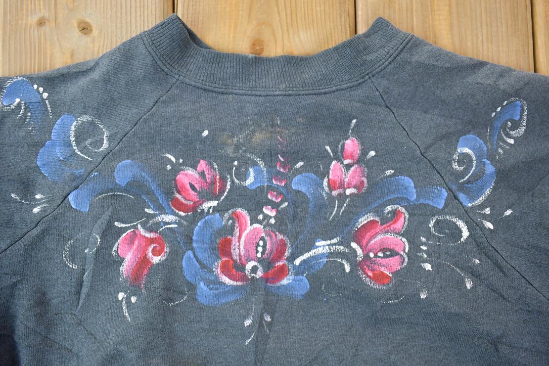 Vintage 1990s Hand Painted Floral Design Cute Crewneck Sweater