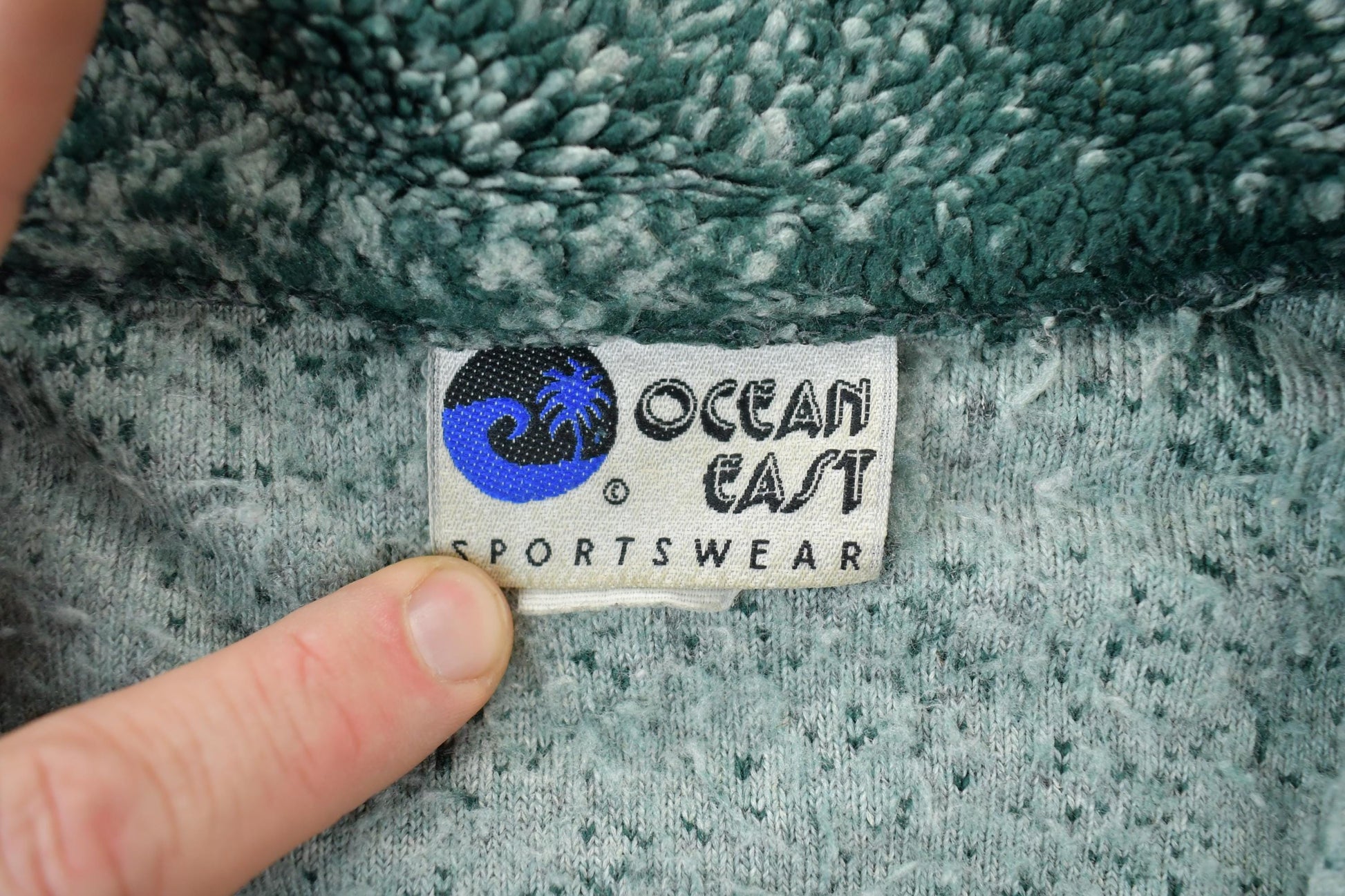 Vintage 1990s Ocean East All Over Print Fleece Sweater