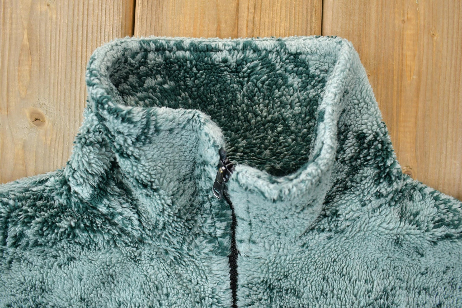 Vintage 1990s Ocean East All Over Print Fleece Sweater