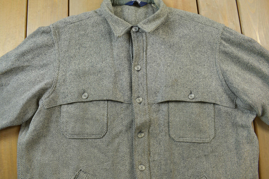 Vintage 1980s Woolrich Gray Button Up Shirt