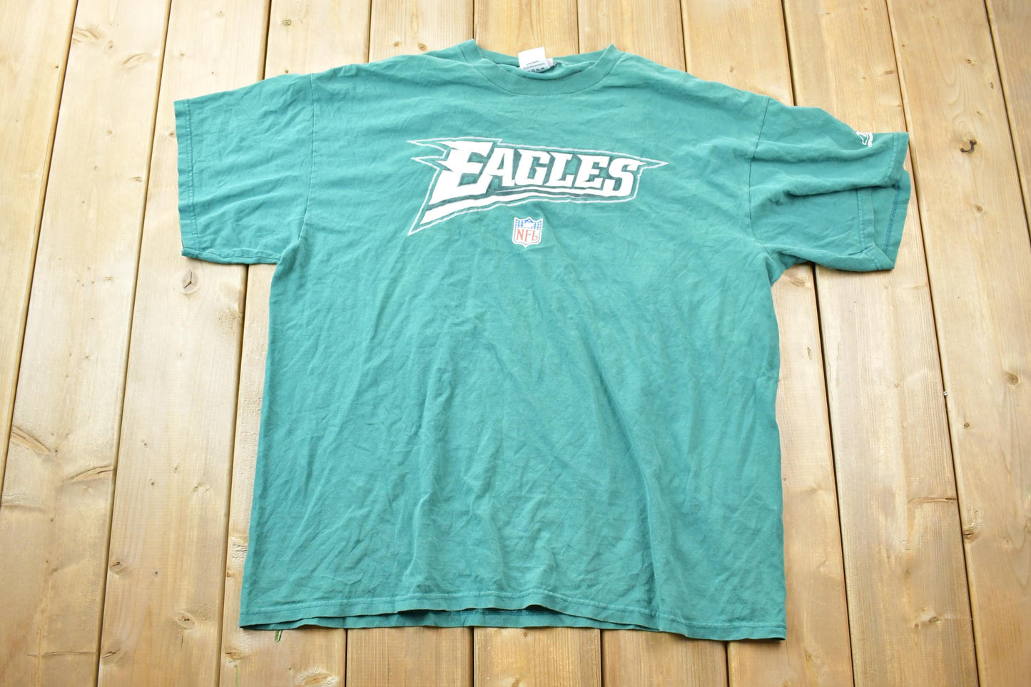 Vintage 1990s Philadelphia Eagles Reebok NFL Graphic T-Shirt