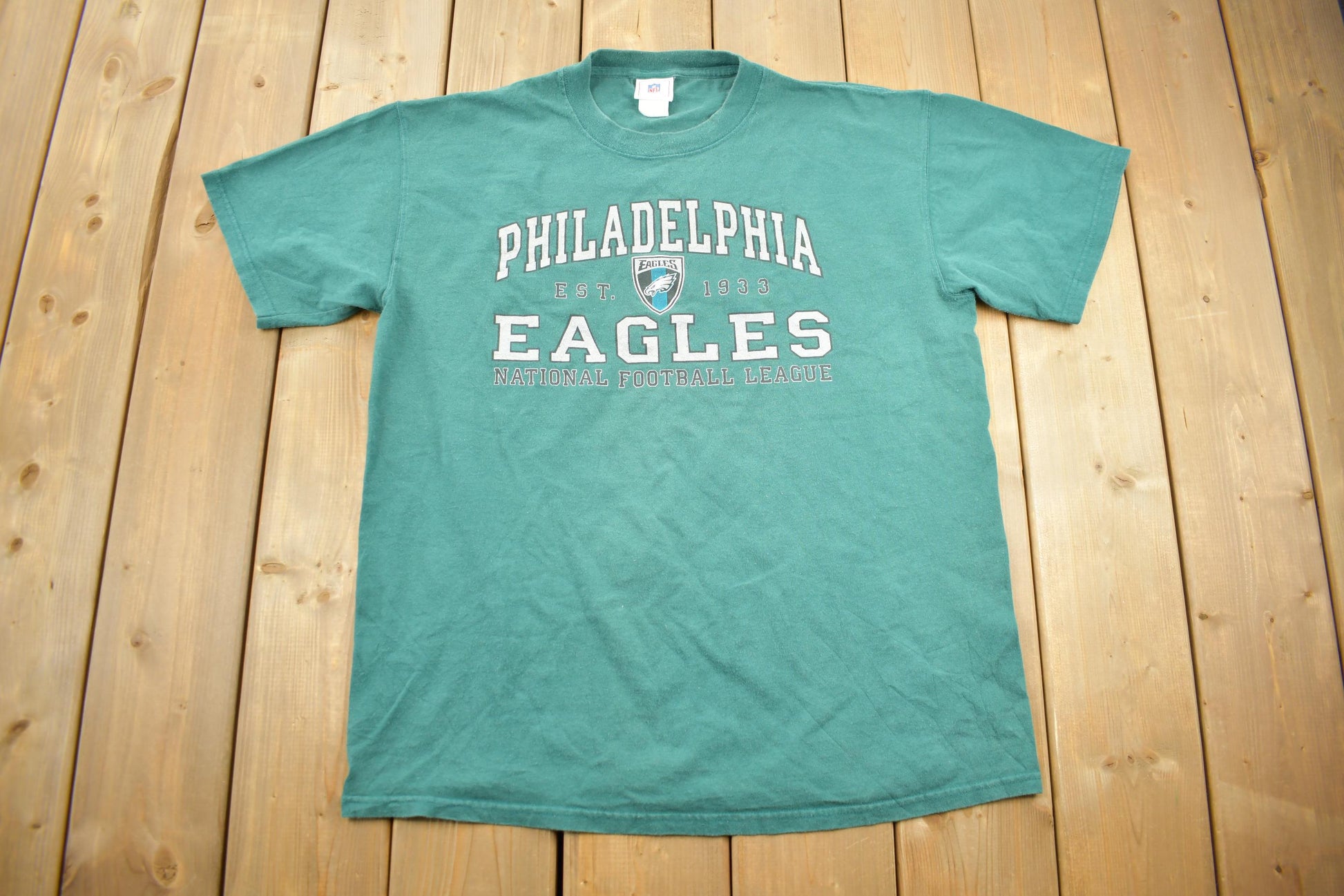 Vintage Y2K Philadelphia Eagles NFL Football Graphic T-Shirt Size L