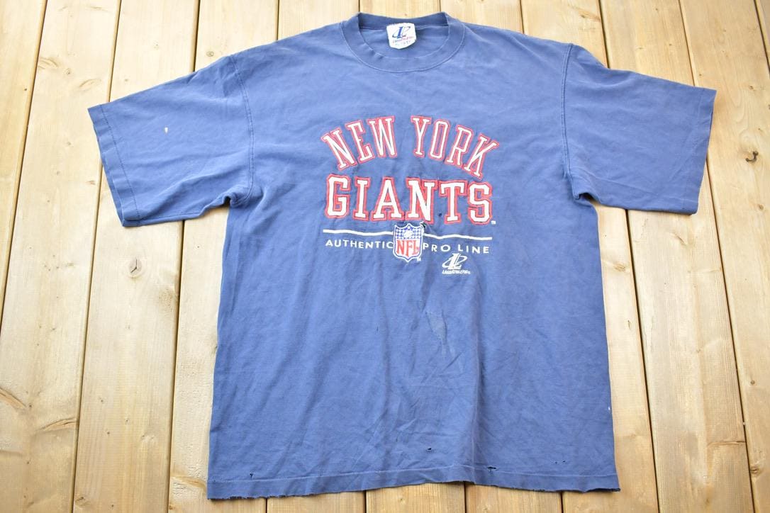 Vintage 1990s New York Giants Embroidered NFL Graphic T-Shirt