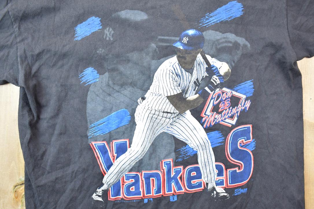 Vintage 1990s New York Yankees Don Mattingly 23 MLB  Graphic T-Shirt