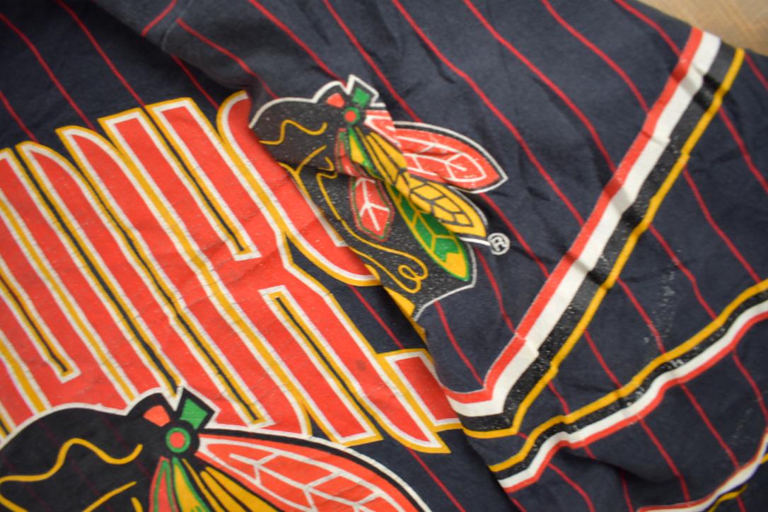 Vintage 1990s Chicago Blackhawks NHL All Over Print Graphic T-Shirt