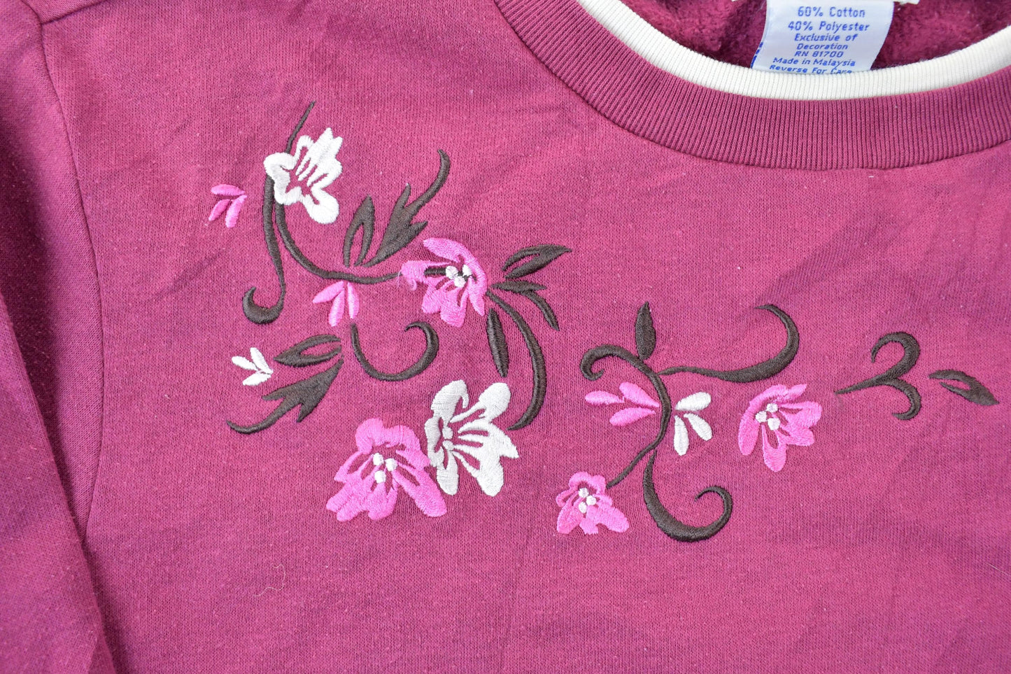 Vintage 1990s Blair Floral Embroidered Cute Crewneck Sweater