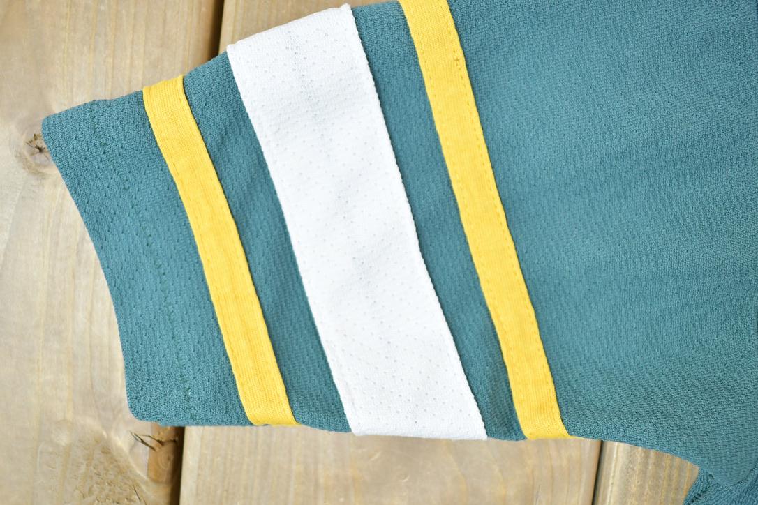 Vintage 1980s Green Bay Packers NFL Graphic T-Shirt