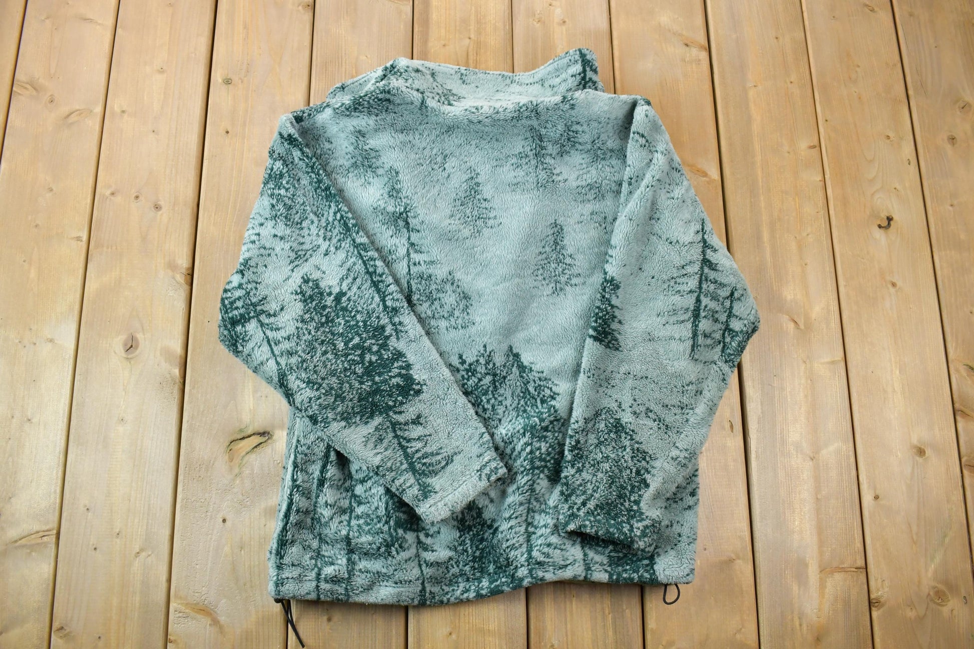 Vintage 1990s Ocean East All Over Print Fleece Sweater