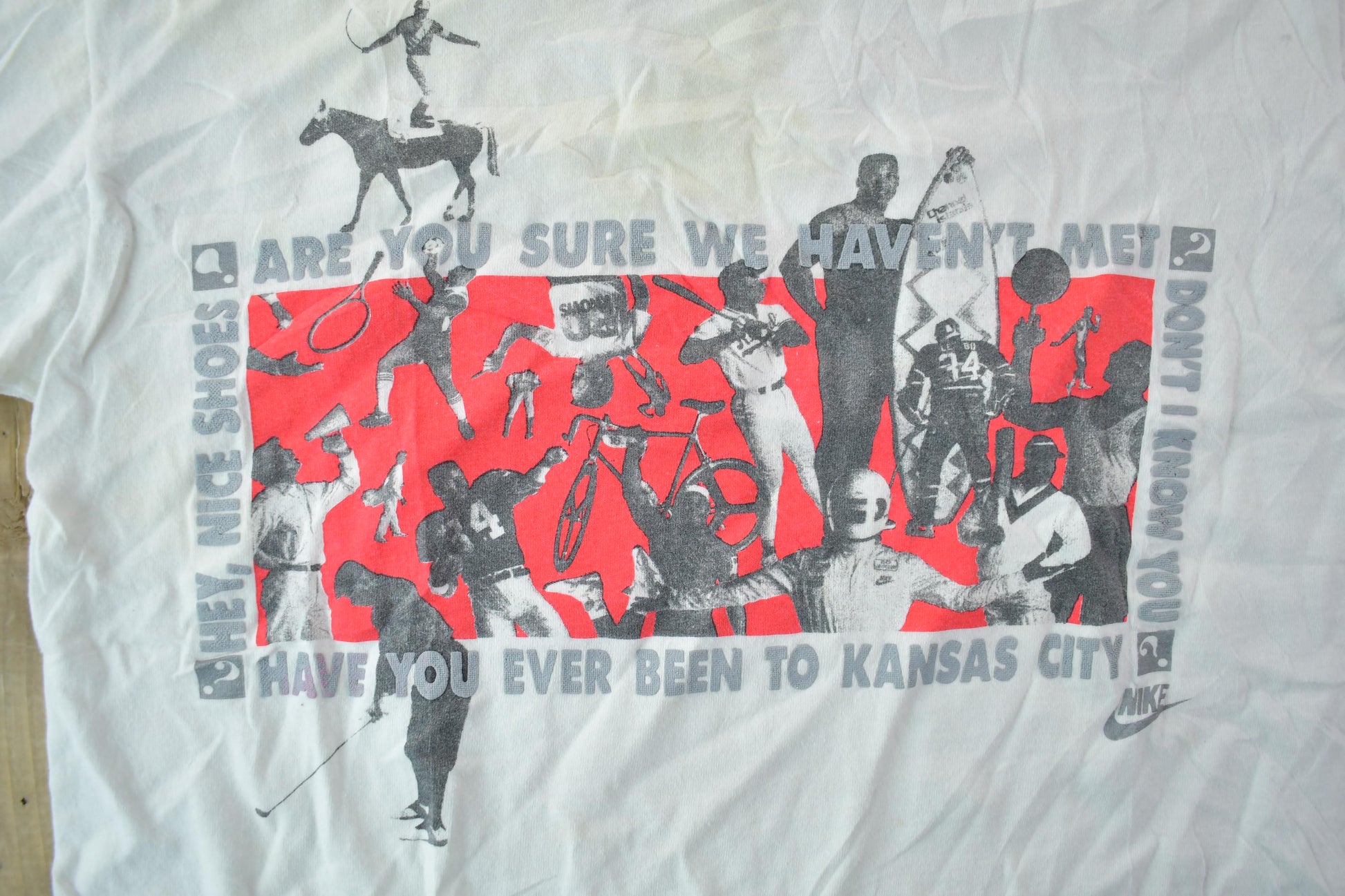 Vintage 1990s Nike Grey Tag Graphic T-Shirt