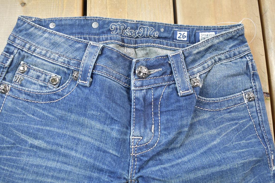 Vintage Y2K Miss Me Bedazzled Low Rise Jeans Size 26x32