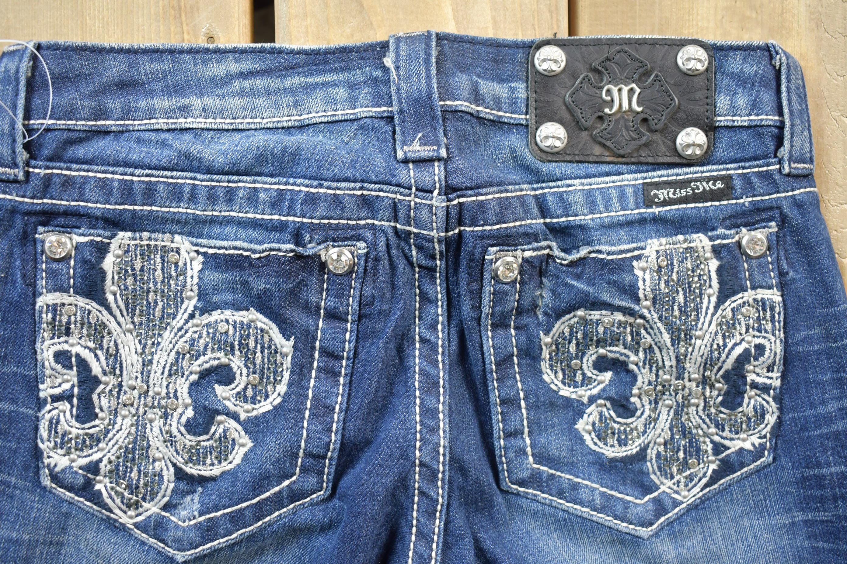 Vintage Y2K Miss Me Bedazzled Low Rise Jeans Size 26x33