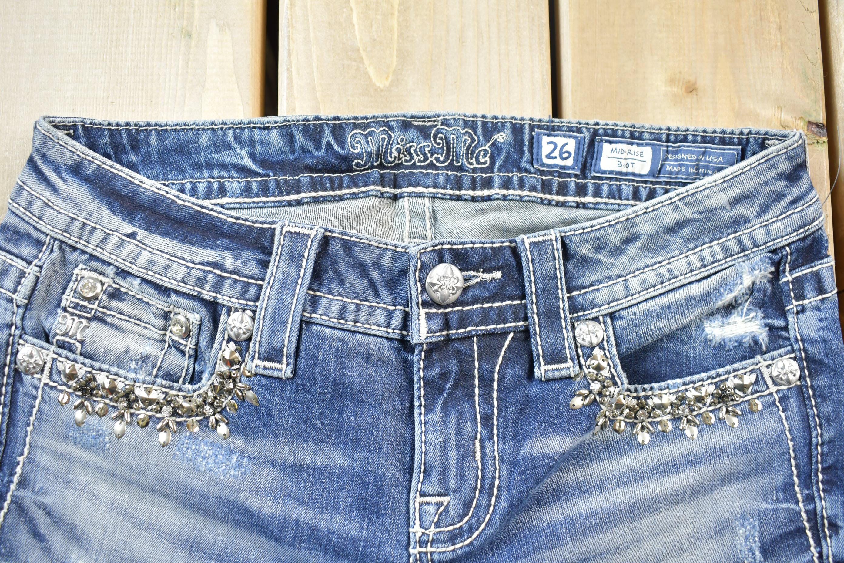 Vintage Y2K Miss Me Bedazzled Mid Rise Jeans Size 26x32