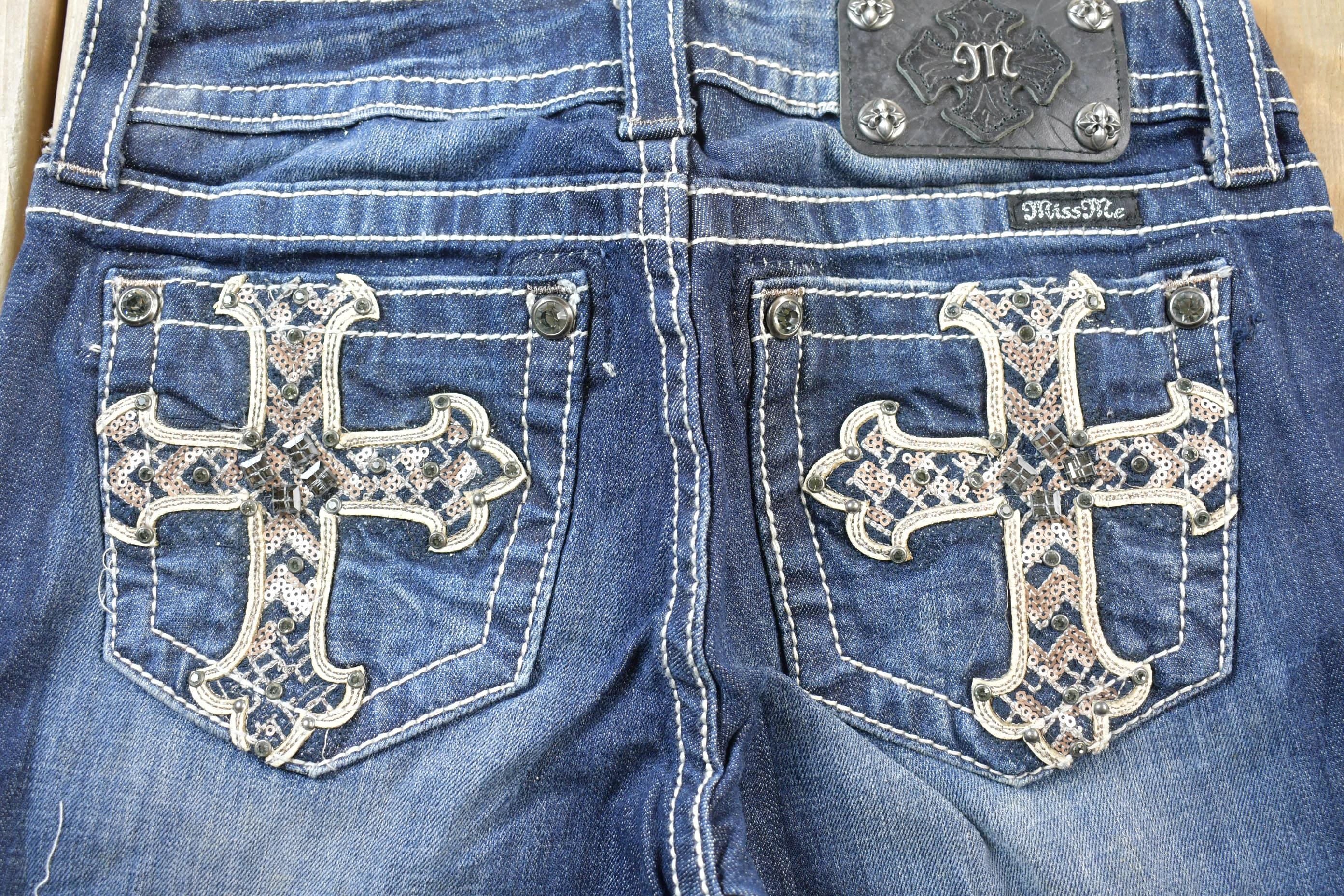 Vintage Y2K Miss Me Bedazzled Low Rise Jeans Size 26x33