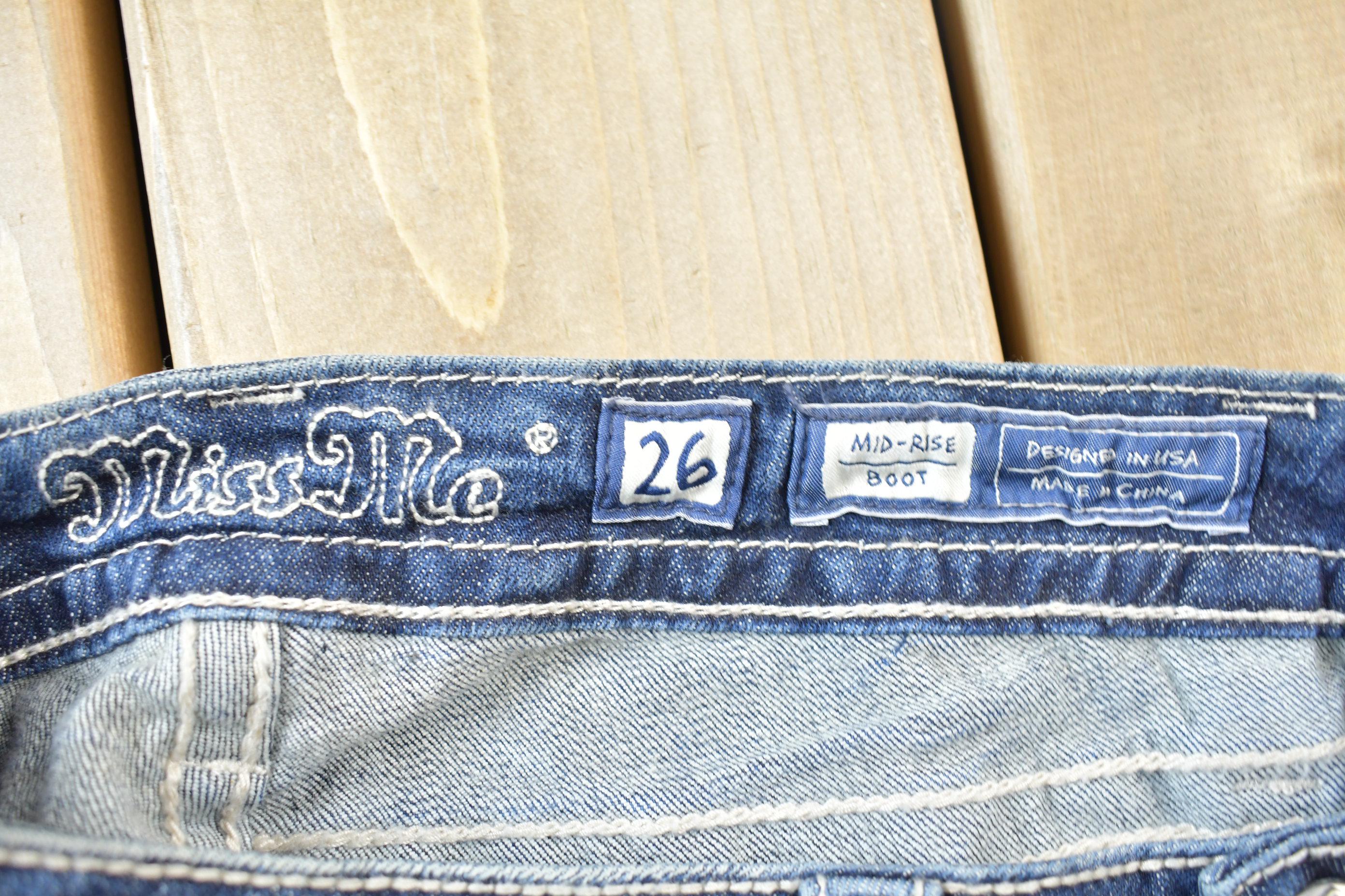 Vintage Y2K Miss Me Bedazzled Mid Rise Jeans Size 26x32