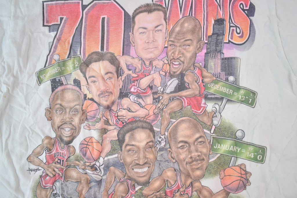 Vintage 1995 1996 Chicago Bulls NBA Graphic T-Shirt