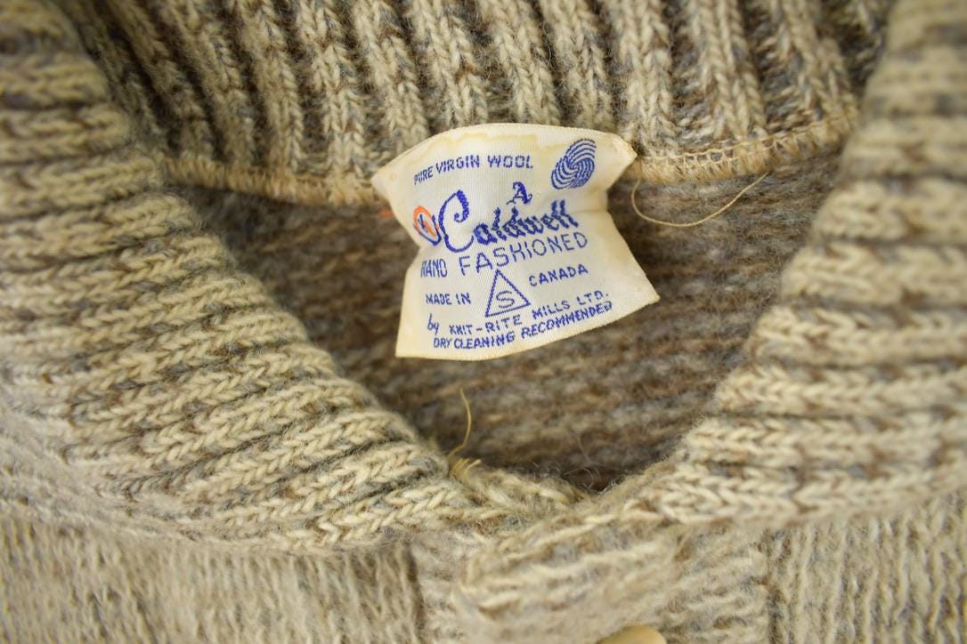 Vintage 1970s A Caldwell 100% Knit Sweater