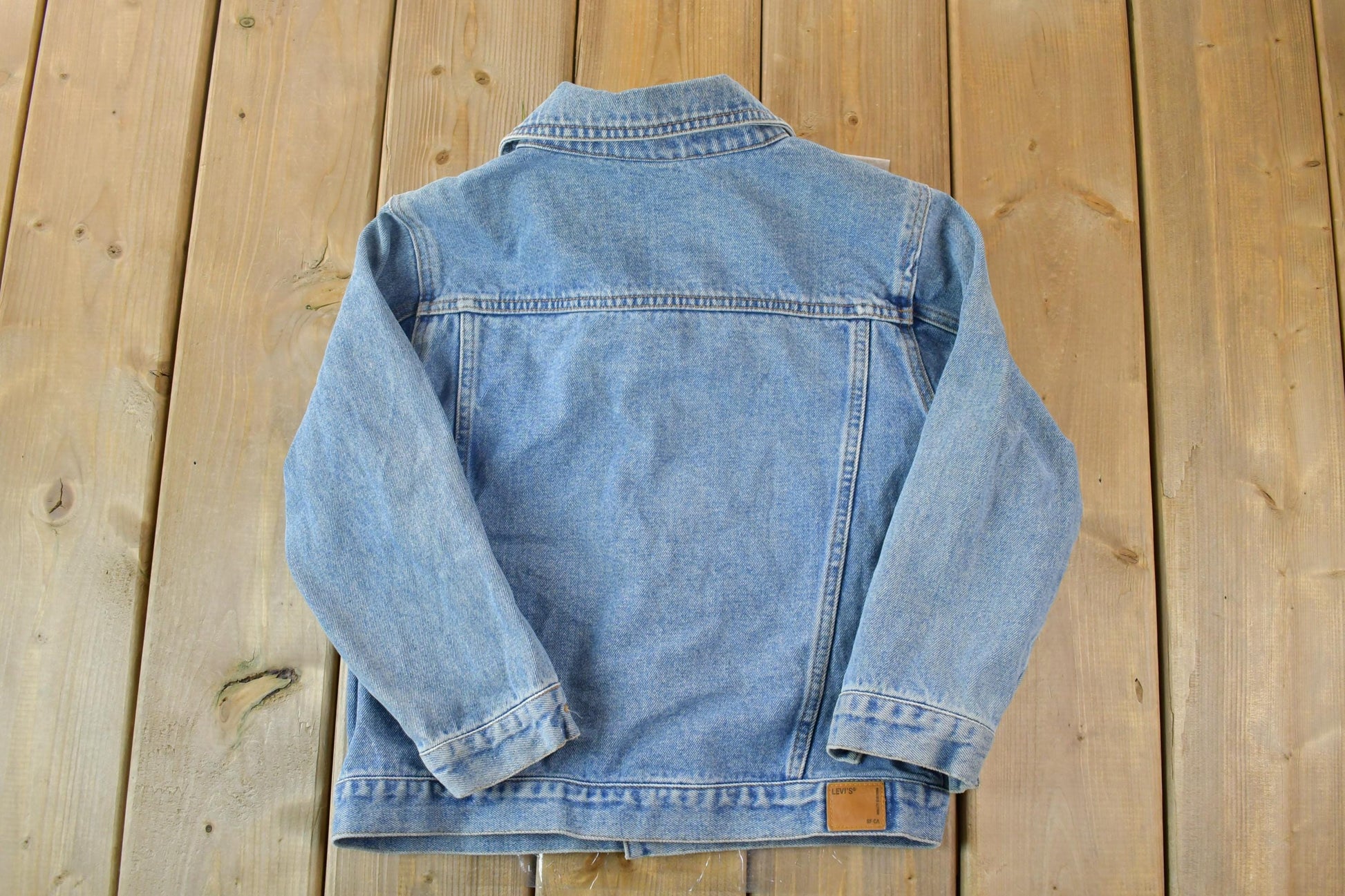 Vintage 1990s Levis Red Tab Jean Jacket Made In USA