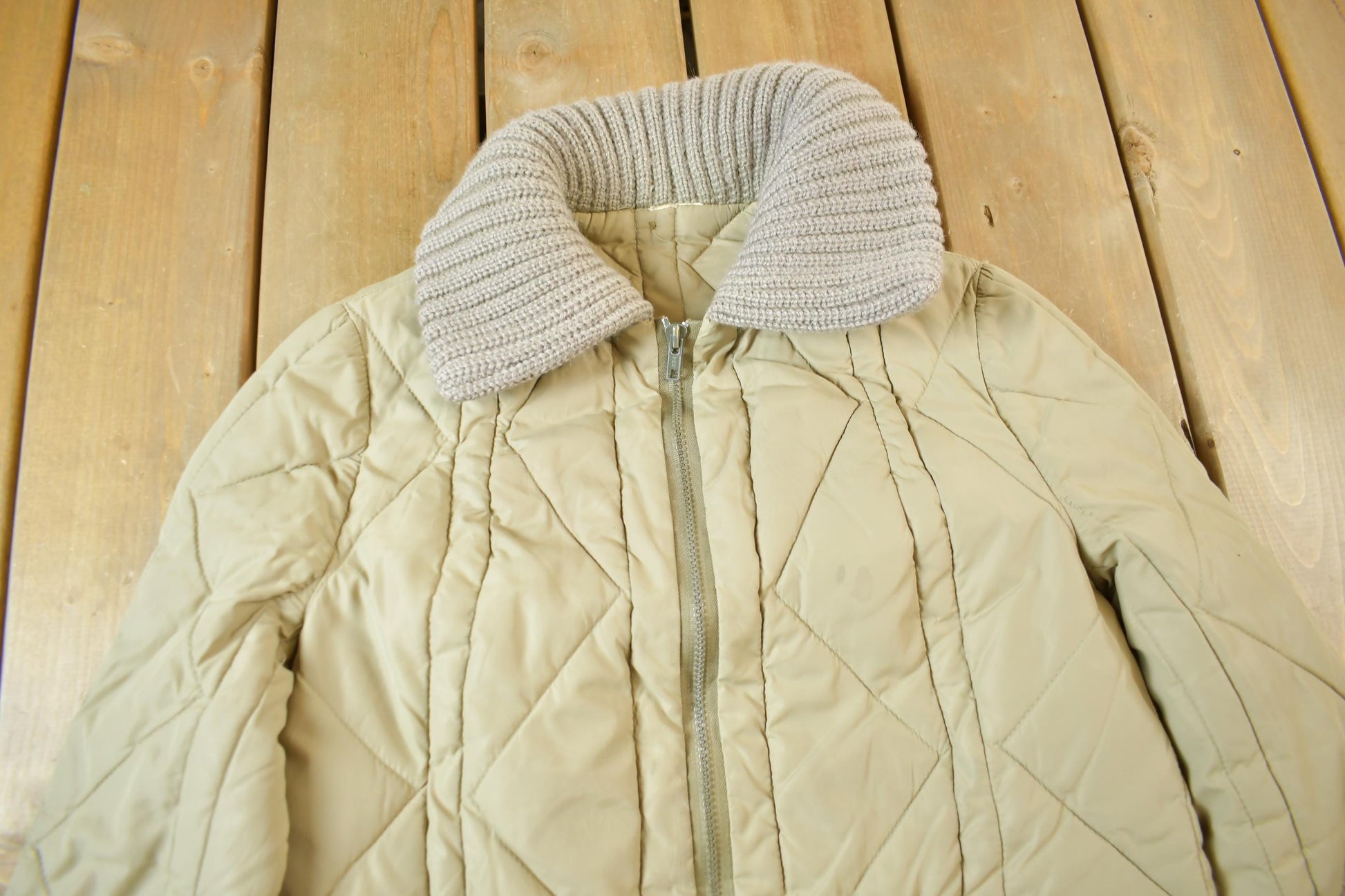 Vintage 1970s Beige Light Puffer Jacket