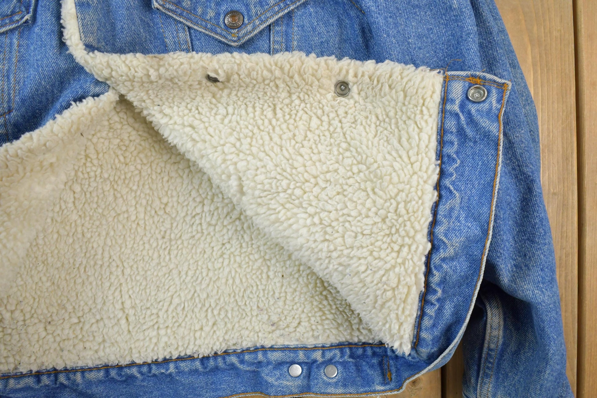 Vintage 1990s Levis Shearling Lined Jean Jacket Made In USA