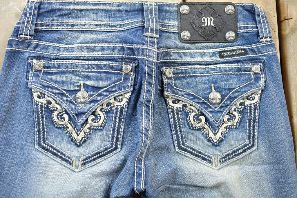 Vintage Y2K Miss Me Bedazzled Low Rise Jeans Size 26x33