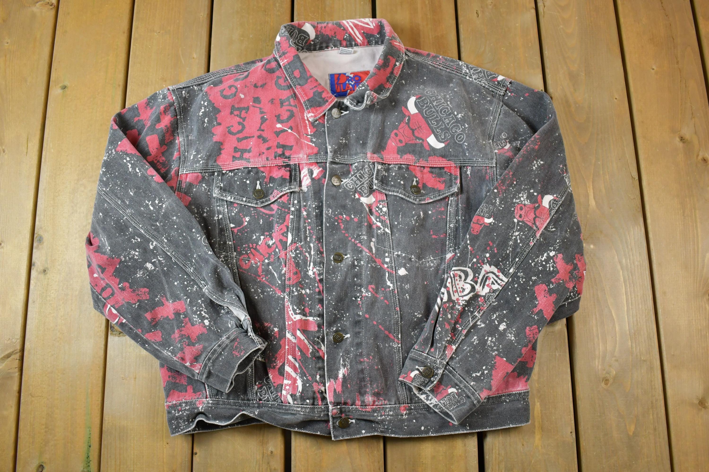 Vintage 1990s Chicago Bulls All Over Print NBA Basketball Boxy Fit Jean Jacket