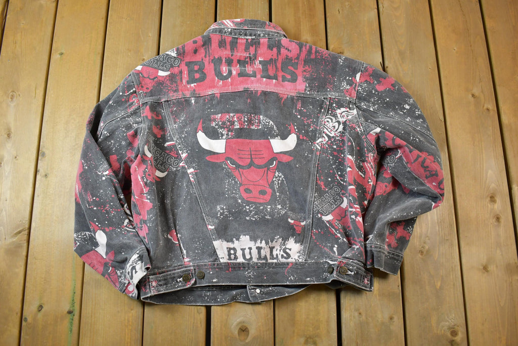 Vintage 1990s Chicago Bulls All Over Print NBA Basketball Boxy Fit Jean Jacket
