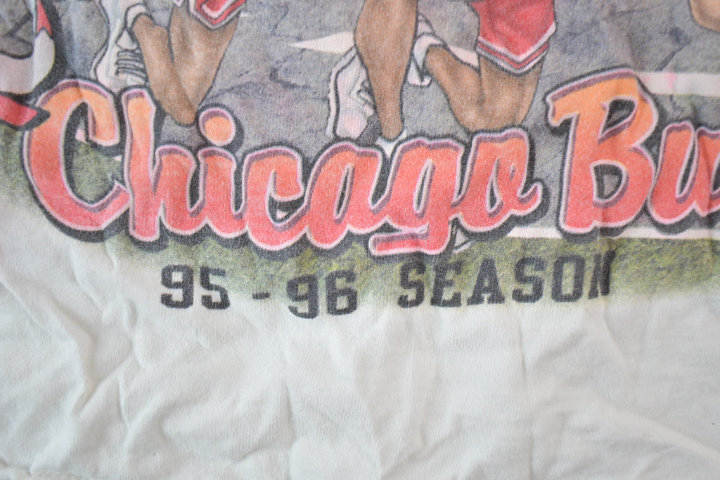 Vintage 1995 1996 Chicago Bulls NBA Graphic T-Shirt
