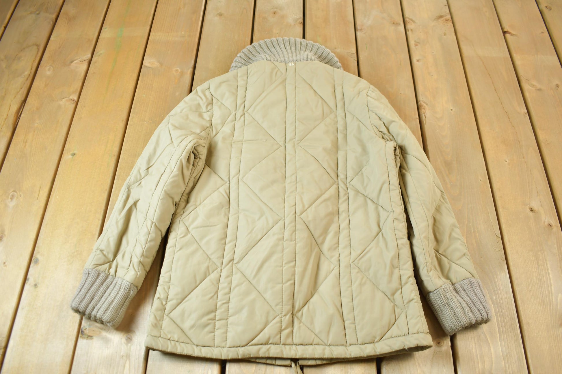 Vintage 1970s Beige Light Puffer Jacket