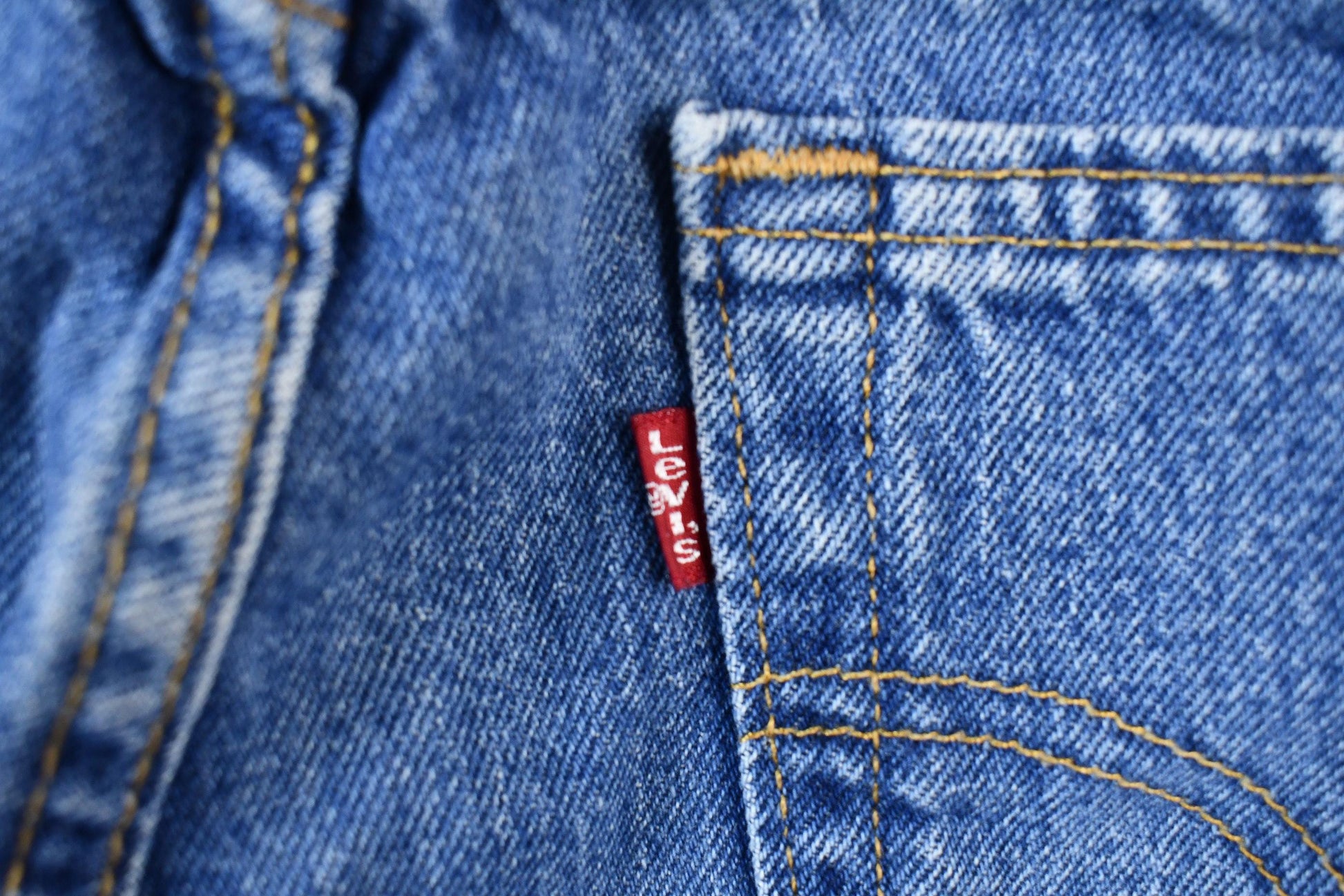 Vintage 1990s Levis 550 Relaxed Fit Tapered Leg Denim Jeans Size 30 x 27