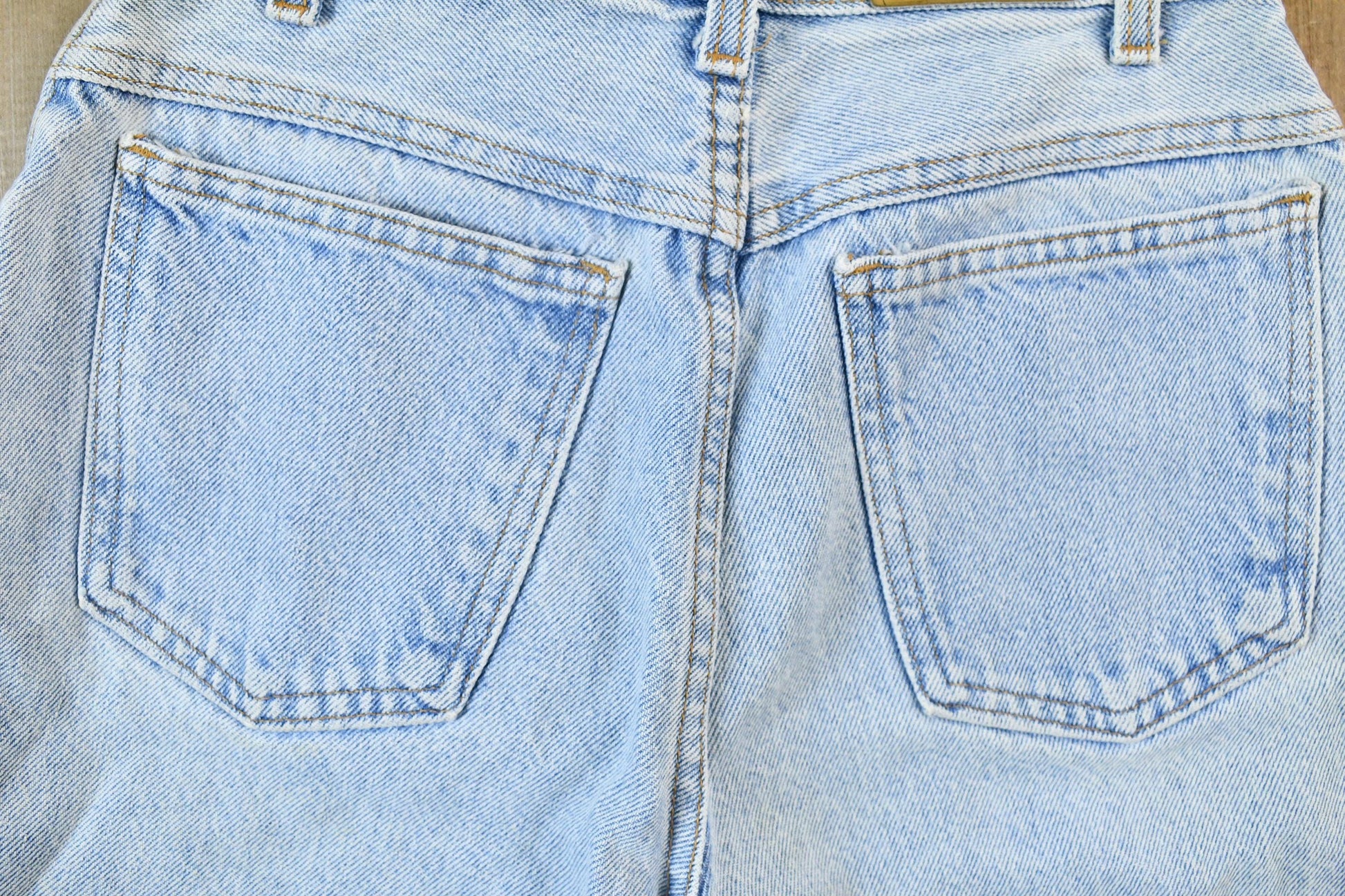 Vintage 1990s Light Wash Hunt Club Jean Shorts Size 26 x 8