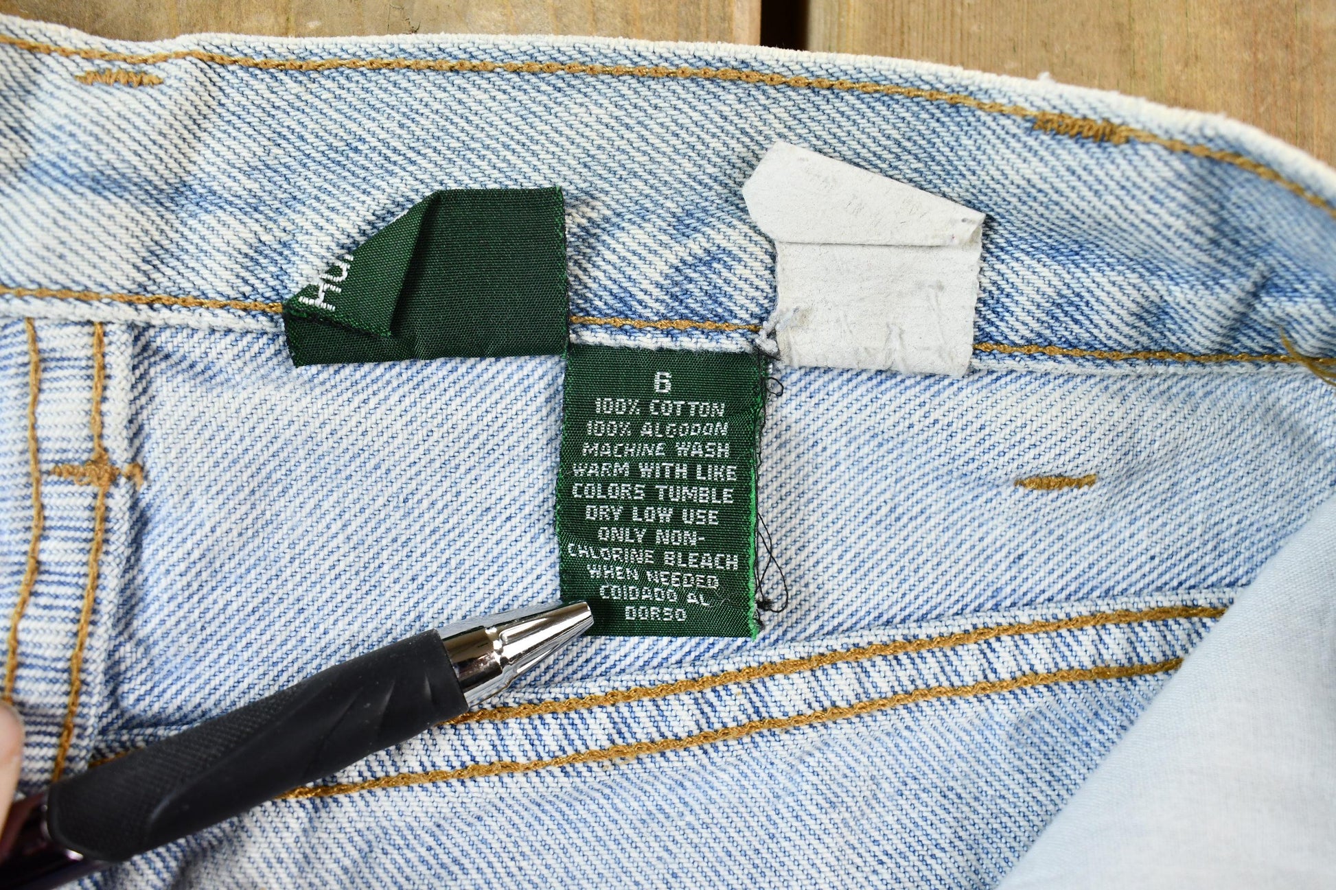 Vintage 1990s Light Wash Hunt Club Jean Shorts Size 26 x 8