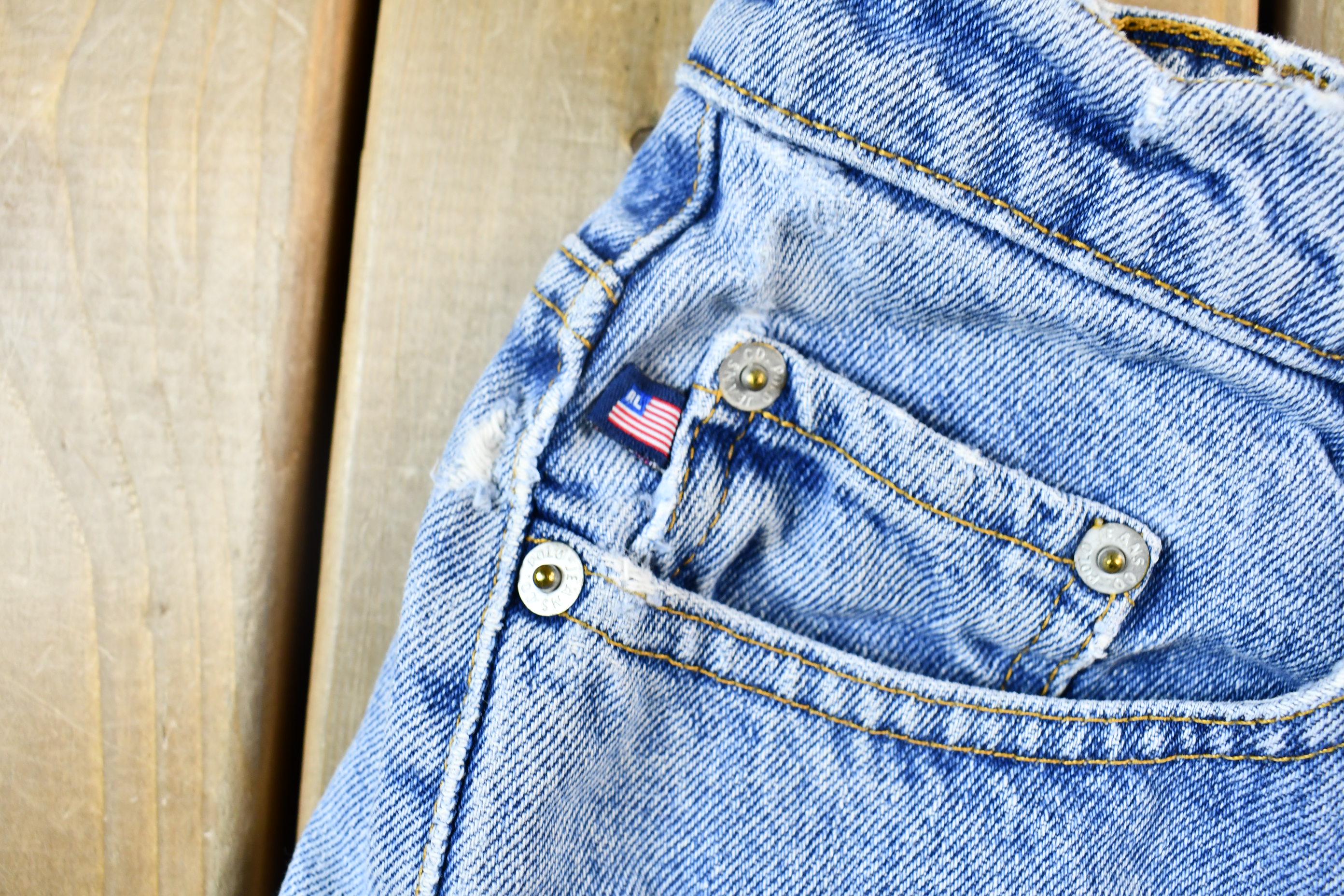 Vintage 1990s Light Wash Ralph Lauren Cutoff Jean Shorts Size 24 Waist