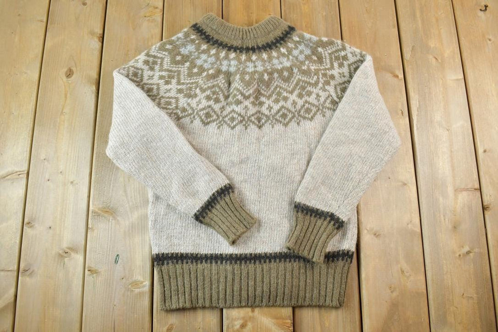 Vintage 1980s Woolrich 100% Wool Knit Crewneck Sweater