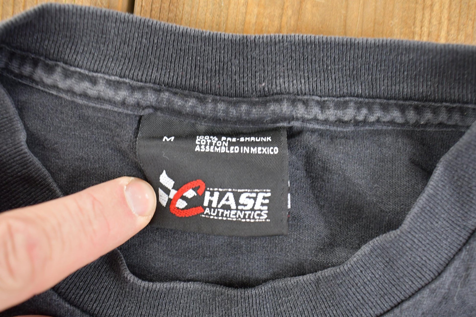 Vintage 1990s Dale Jr Looney Toons Monte Carlo Race Car Racing Graphic T-Shirt