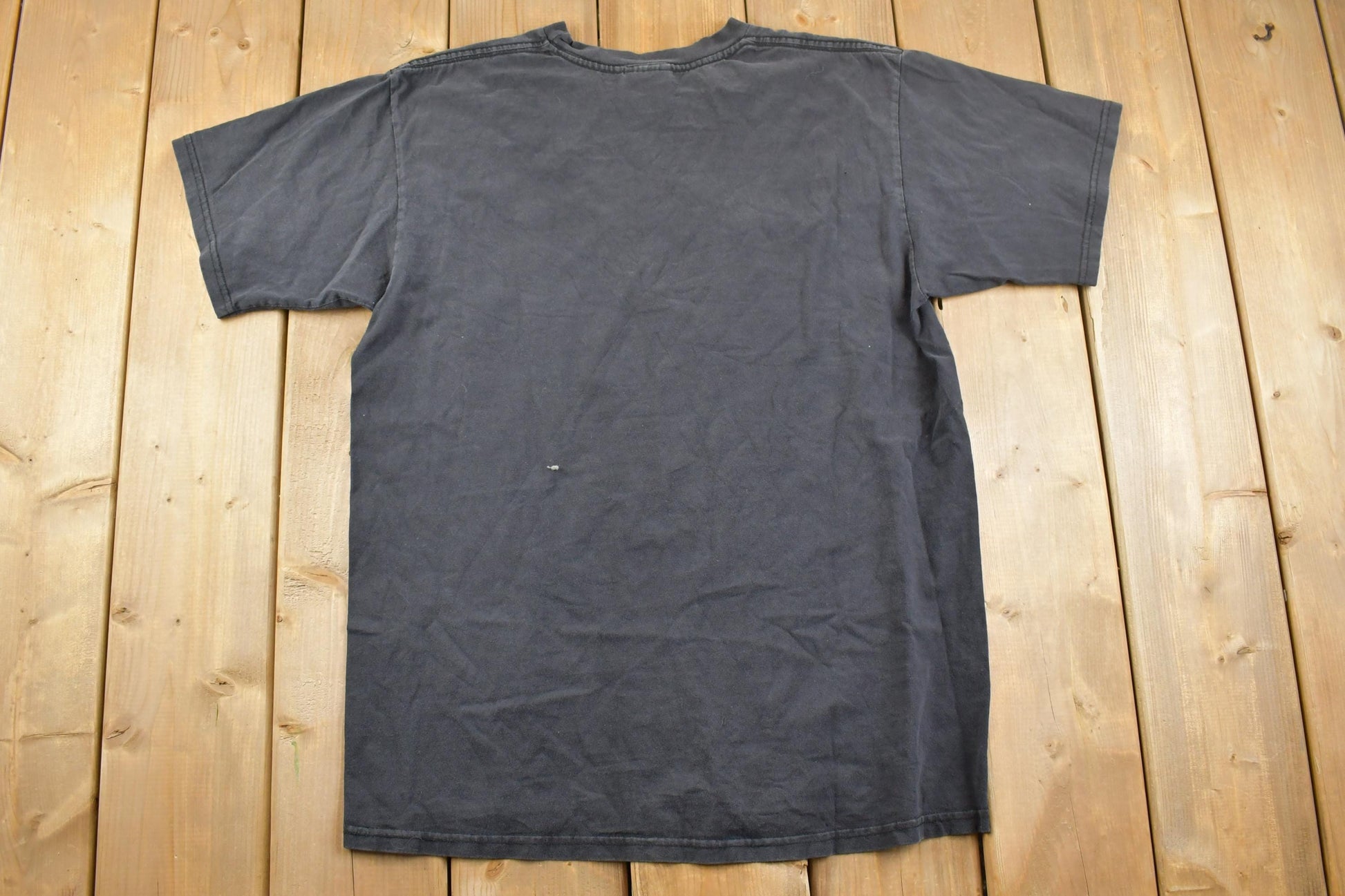 Vintage 1990s Nike Graphic T-Shirt