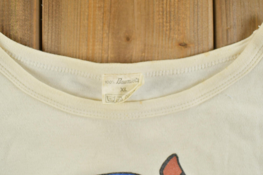 Vintage 1980s Davos Hockey Cartoon Graphic T-Shirt