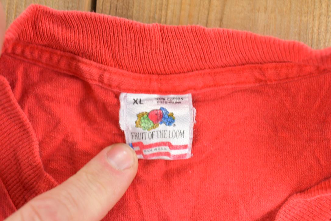 Vintage 1990s Oasis Cantina Souvenir T-Shirt