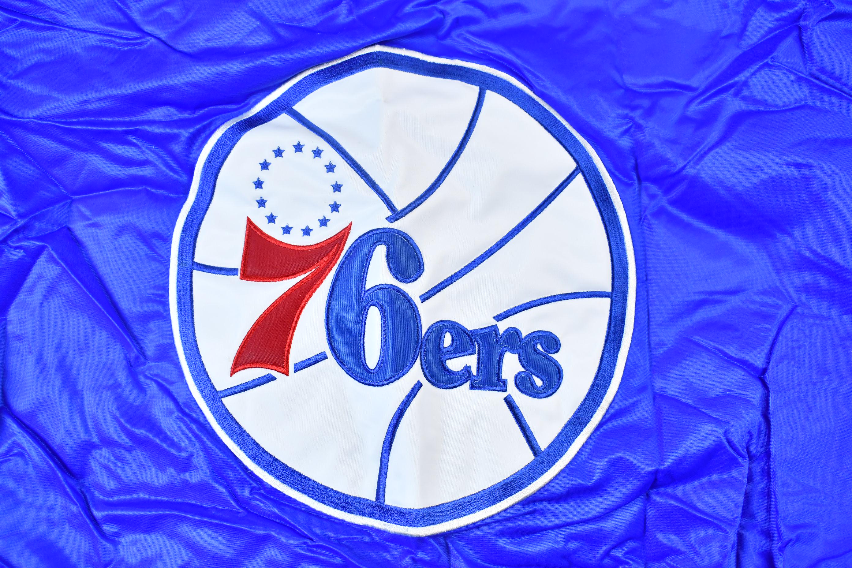 Vintage 1990s Hardwood Classics Philadelphia 76ers NBA Basketball Embroidered Snap Button Satin Bomber Jacket