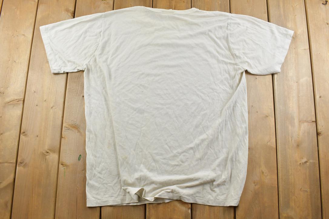 Vintage 1980s Believe In Yourself Graphic T-Shirt