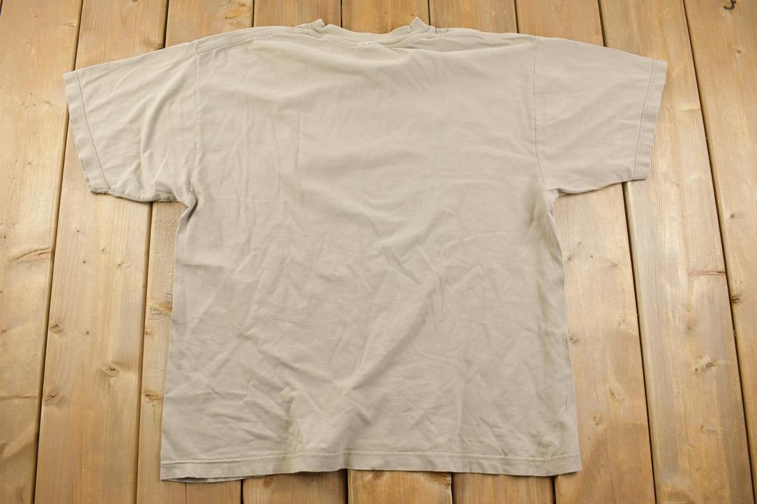 Vintage 1990s Nike Graphic T-Shirt