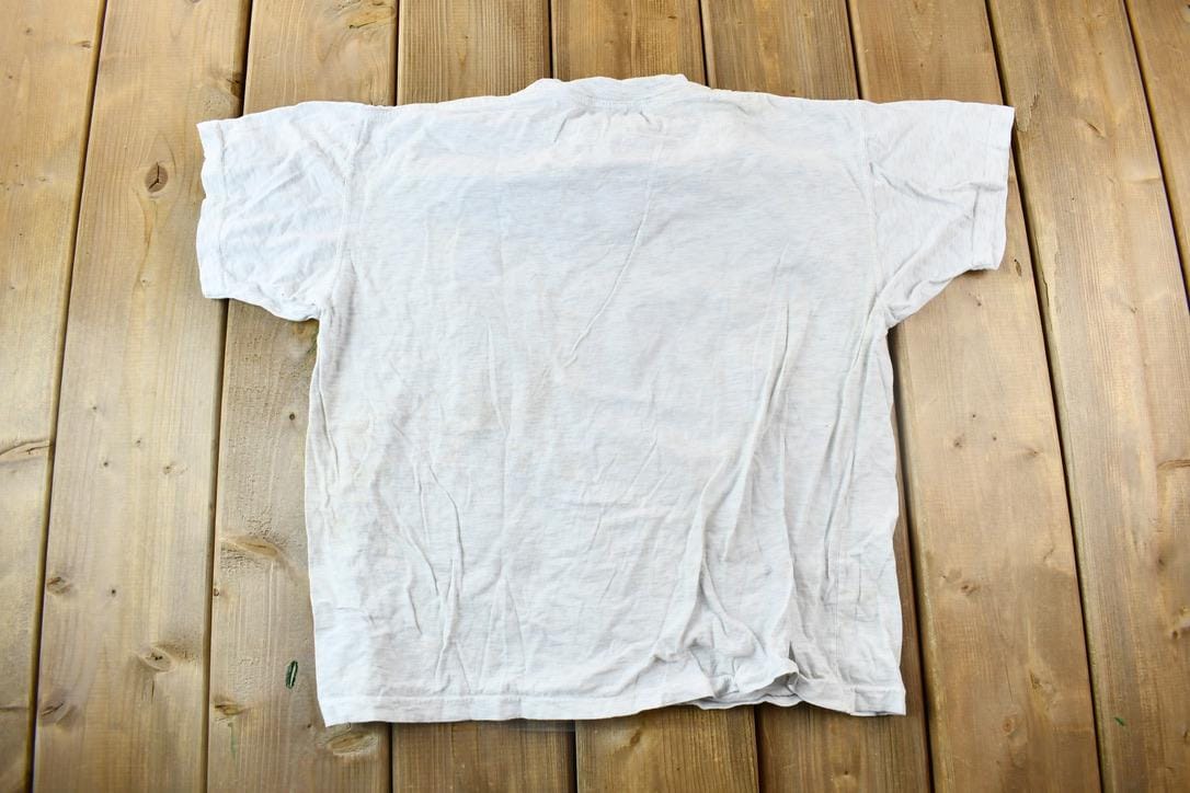 Vintage 1994 Toronto Raptors NBA Graphic T-Shirt