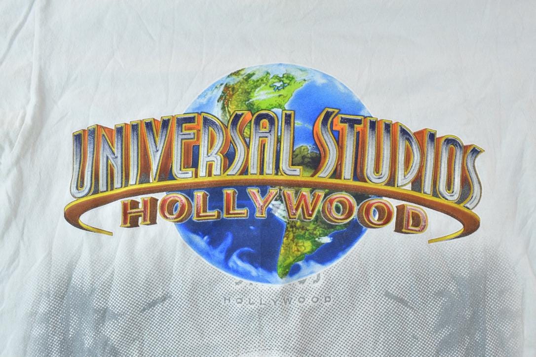 Vintage Y2K Universal Studios Hollywood Souvenir T-Shirt