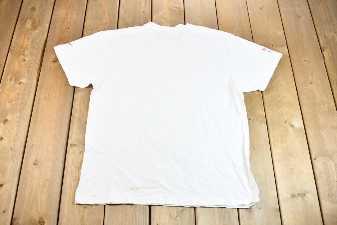 Vintage 1980s Rick Hansen Wheels in Motion Roll for Hope Graphic Nike T-Shirt